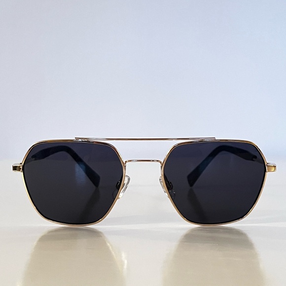 Designer Sunglasses - Picture 15 of 16